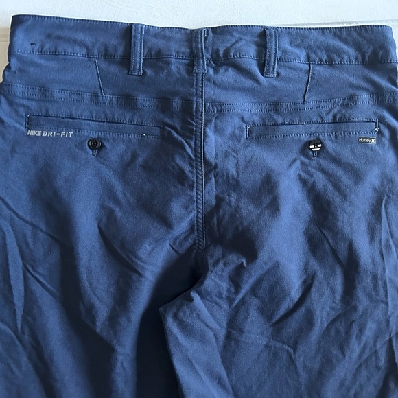 HURLEY boys size 18 navy shorts (NIKE dri-fit) - Picture 3 of 5